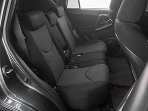 Внедорожник Toyota RAV4 2011 года, 1369000 рублей, Тюмень