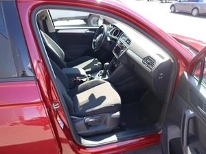 Внедорожник Volkswagen Tiguan 2020 года, 2470000 рублей, Курск