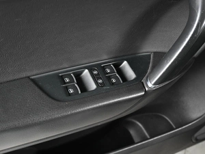 Внедорожник Volkswagen Touareg 2015 года, 3319000 рублей, Ростов-на-Дону