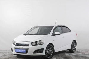 Седан Chevrolet Aveo 2013 года, 649000 рублей, Кемерово