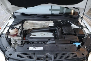 Внедорожник Volkswagen Tiguan 2012 года, 1550000 рублей, Мирное