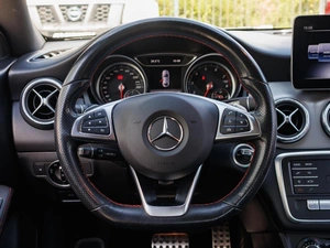 Седан Mercedes-benz CLA-класс 2019 года, 2089000 рублей, Большой Сочи