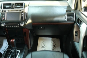 Внедорожник Toyota Land Cruiser Prado 2015 года, 3149000 рублей, Омск