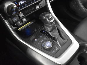 Внедорожник Toyota RAV4 2020 года, 3164100 рублей, Казань