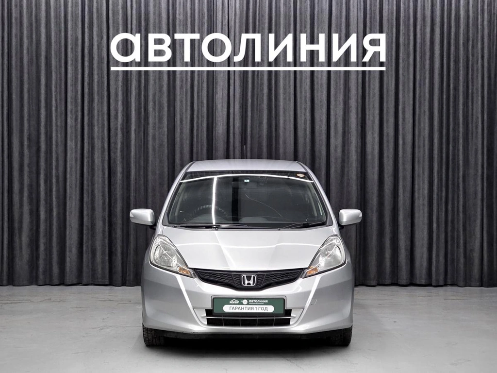 Хетчбэк Honda Fit 2012 года, 779000 рублей, Красноярск