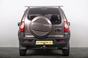 Внедорожник Chevrolet Niva 2014 года, 349000 рублей, Томск