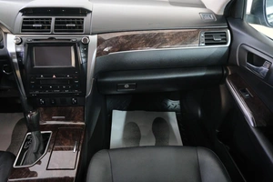 Седан Toyota Camry 2016 года, 1729000 рублей, Омск