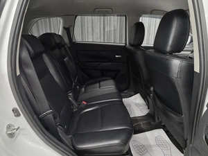 Внедорожник Mitsubishi Outlander 2014 года, 1570000 рублей, Красноярск