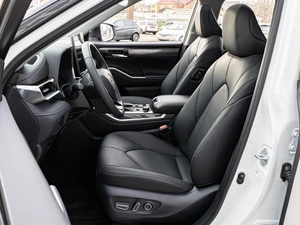 Внедорожник Toyota Highlander 2025 года, 5690000 рублей, Краснодар