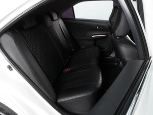 Седан Toyota Camry 2014 года, 1999000 рублей, Красный Пахарь