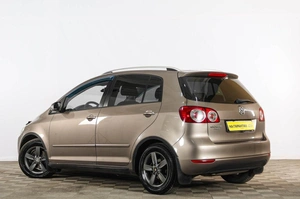 Хетчбэк Volkswagen Golf Plus 2012 года, 949000 рублей, Тюмень