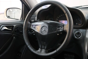 Хетчбэк Mercedes-benz C-класс 2002 года, 729000 рублей, Омск