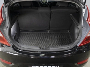Хетчбэк Hyundai Solaris 2013 года, 980000 рублей, Омск