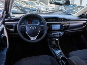 Седан Toyota Corolla 2013 года, 1170000 рублей, Волгоград
