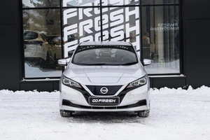 Хетчбэк Nissan Leaf 2018 года, 1890000 рублей, Ульяновск