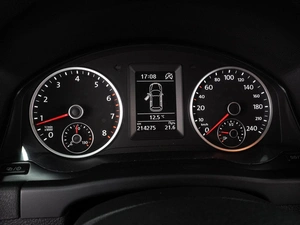 Внедорожник Volkswagen Tiguan 2014 года, 1250000 рублей, Воронеж