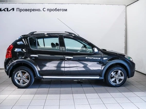 Хетчбэк Renault Sandero 2014 года, 800000 рублей, Красноярск