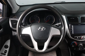 Седан Hyundai Solaris 2014 года, 1049000 рублей, Тюмень