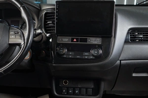 Внедорожник Mitsubishi Outlander 2018 года, 1859000 рублей, Тюмень