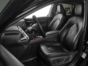 Седан Toyota Camry 2019 года, 3249000 рублей, Тюмень