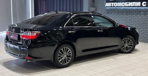 Седан Toyota Camry 2015 года, 1997000 рублей, Красноярск