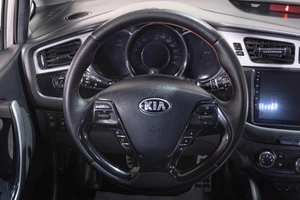 Хетчбэк Kia Ceed 2012 года, 819000 рублей, Томск