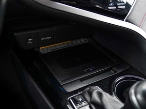 Седан Toyota Camry 2020 года, 3200000 рублей, Тверь