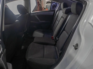 Седан Mazda 3 2011 года, 819000 рублей, Тюмень