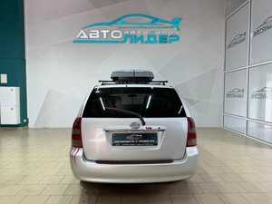 Универсал Toyota Corolla Fielder 2001 года, 379000 рублей, Красноярск