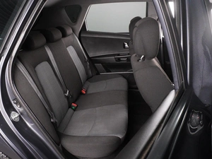 Хетчбэк Kia Ceed 2011 года, 963000 рублей, Красный Пахарь