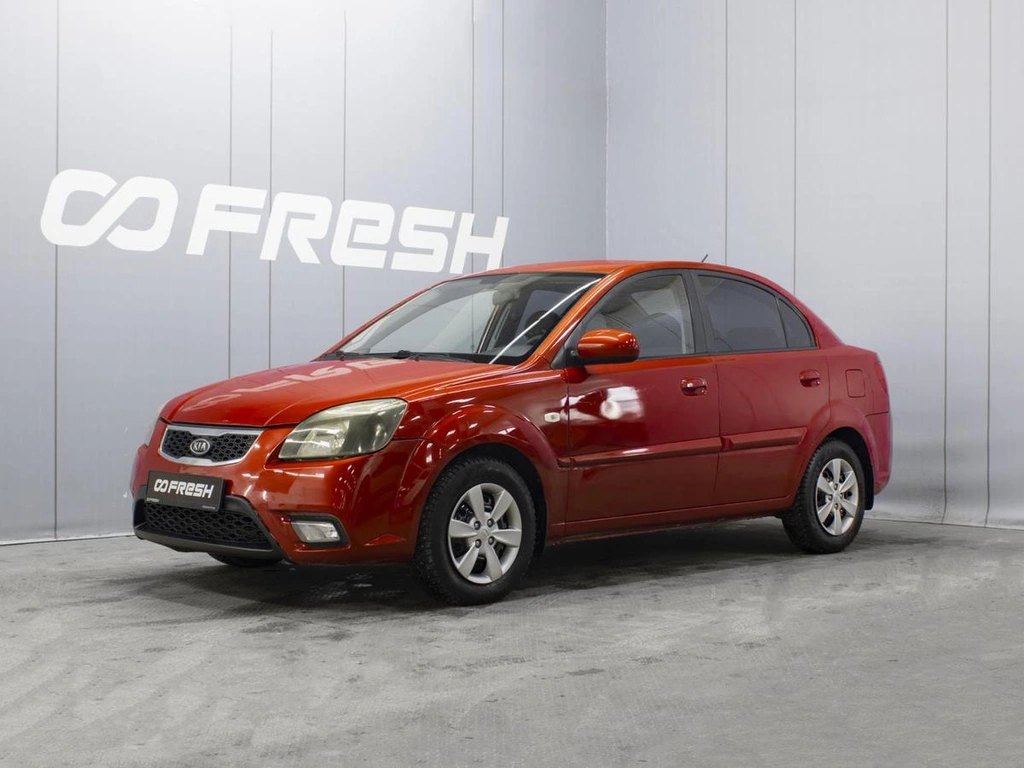 Седан Kia Rio 2010 года, 480000 рублей, Омск