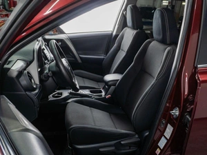 Внедорожник Toyota RAV4 2018 года, 2649000 рублей, Тюмень