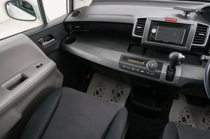 Минивэн Honda Freed 2009 года, 929000 рублей, Красноярск