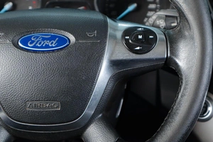 Внедорожник Ford Kuga 2016 года, 1349000 рублей, Тюмень