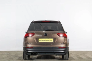 Внедорожник Volkswagen Tiguan 2018 года, 1959000 рублей, Тюмень