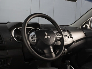 Внедорожник Mitsubishi Outlander 2007 года, 920000 рублей, Омск