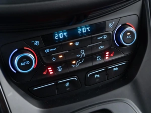 Внедорожник Ford Kuga 2018 года, 1798444 рублей, Москва