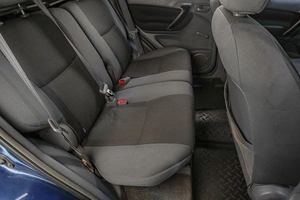 Внедорожник Toyota RAV4 2003 года, 829000 рублей, Челябинск