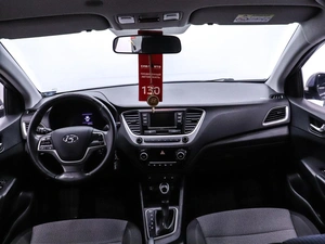 Седан Hyundai Solaris 2018 года, 1200000 рублей, Красноярск