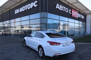 Седан Hyundai Genesis 2015 года, 2095000 рублей, Мирное
