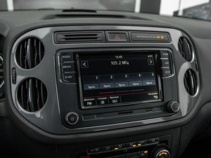 Внедорожник Volkswagen Tiguan 2011 года, 1430000 рублей, Краснодар