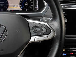 Внедорожник Volkswagen Tiguan 2021 года, 3300000 рублей, Краснодар