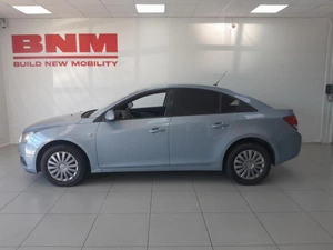Седан Chevrolet Cruze 2011 года, 755000 рублей, Смоленск