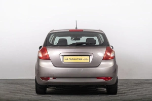 Хетчбэк Kia Ceed 2011 года, 849000 рублей, Томск