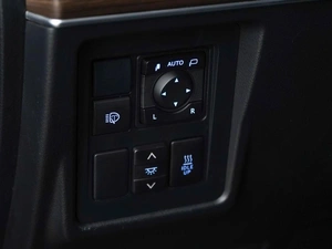 Внедорожник Toyota Land Cruiser Prado 2018 года, 4827055 рублей, Москва