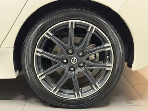 Хетчбэк Nissan Leaf 2019 года, 1947000 рублей, Красноярск