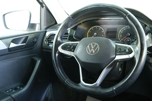 Лифтбек Volkswagen Polo 2020 года, 1699000 рублей, Омск