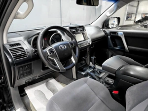 Внедорожник Toyota Land Cruiser Prado 2012 года, 2399000 рублей, Красноярск