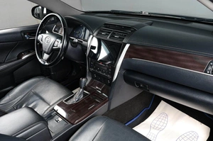 Седан Toyota Camry 2016 года, 1959000 рублей, Тюмень