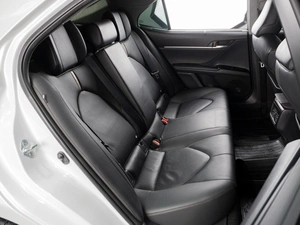 Седан Toyota Camry 2019 года, 2999000 рублей, Тюмень